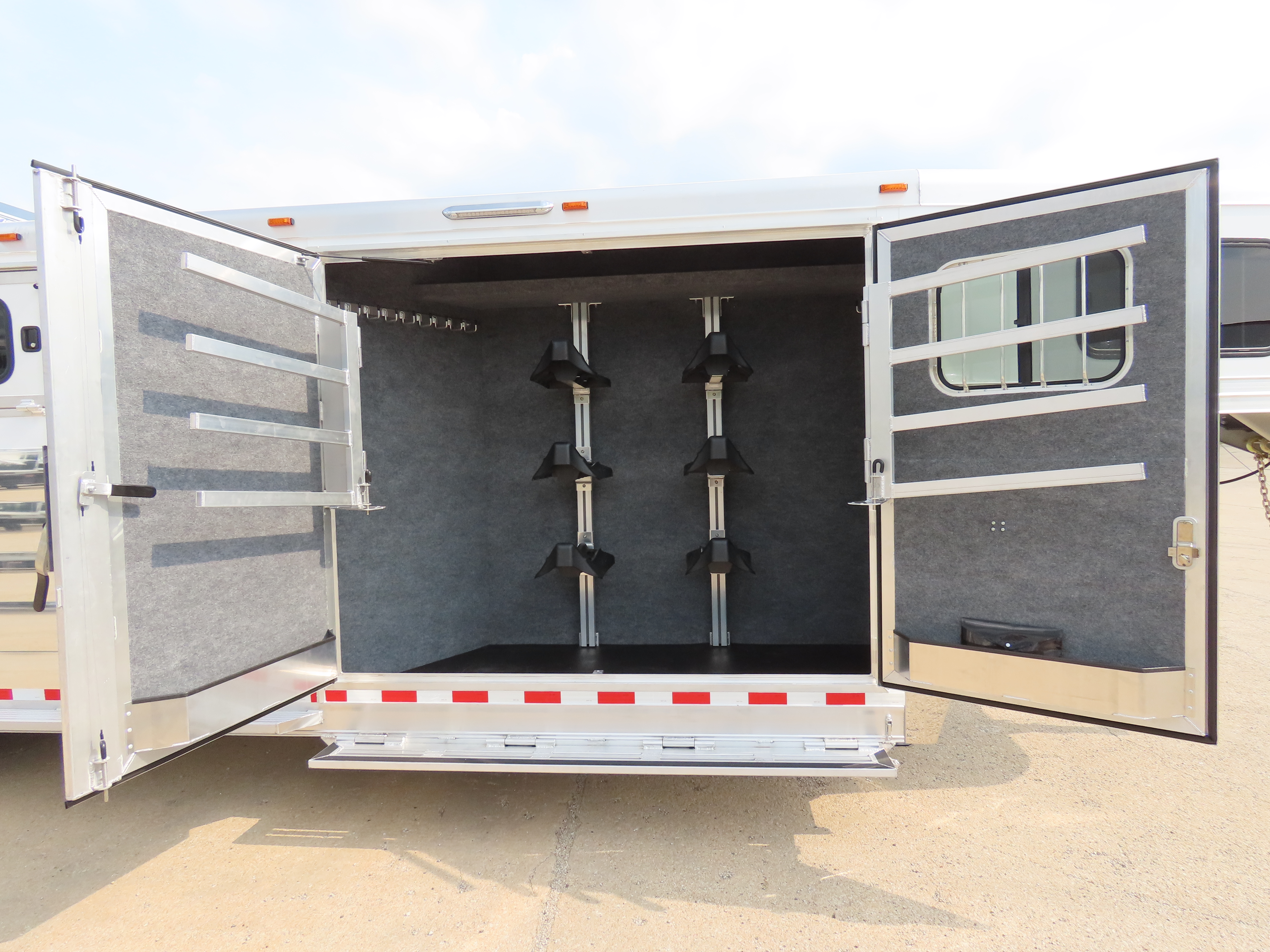 Twister 5 Horse 25' Stock Combo — photo 23