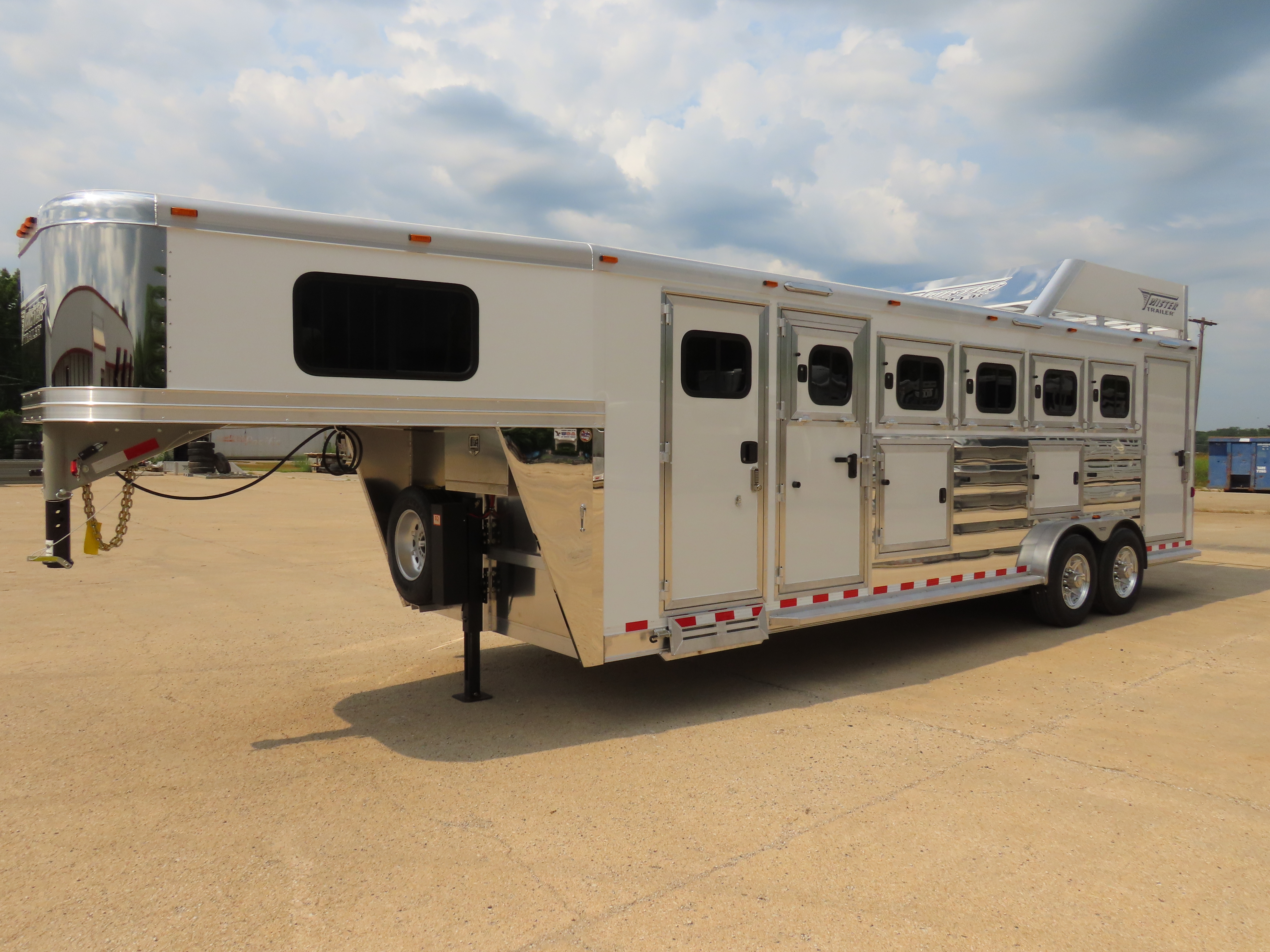 Twister 5 Horse 25' Stock Combo — photo 5