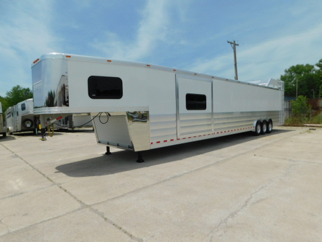 2020 Twister 42' Toy\Car Hauler with 22’ Outlaw Living Quarters for lease or sale