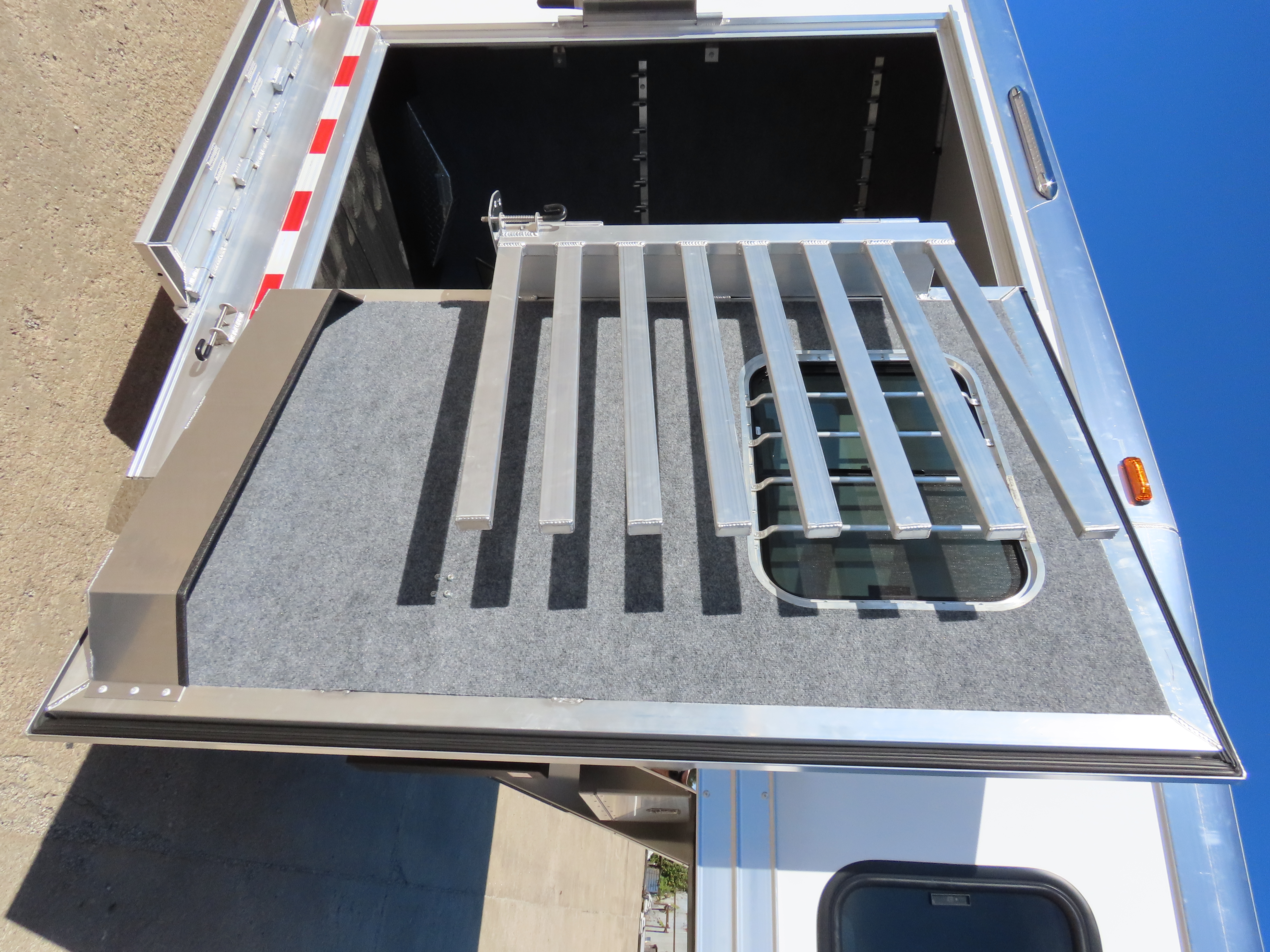 Twister 5 Horse 24' Stock Combo — photo 11