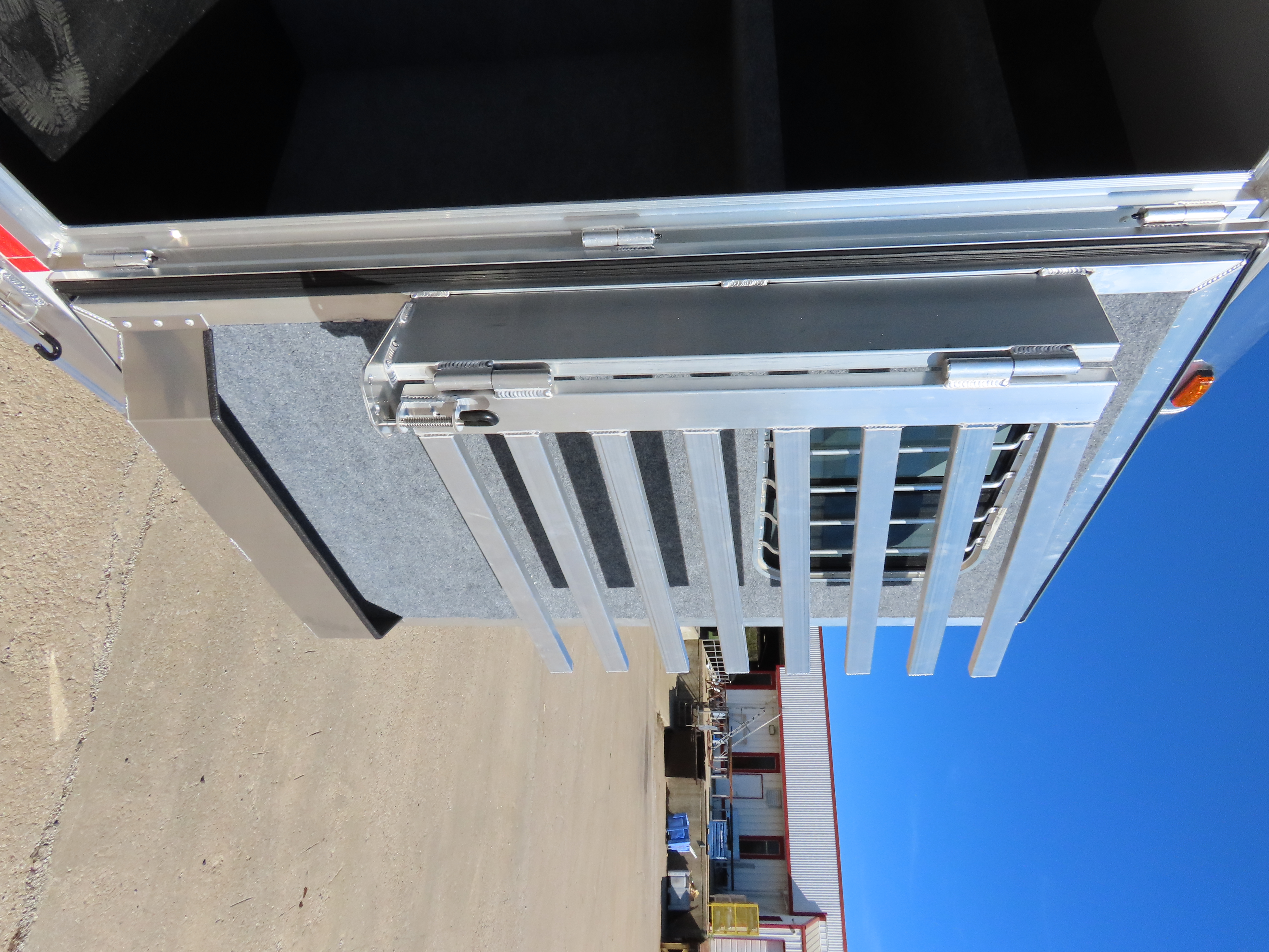 Twister 5 Horse 24' Stock Combo — photo 12