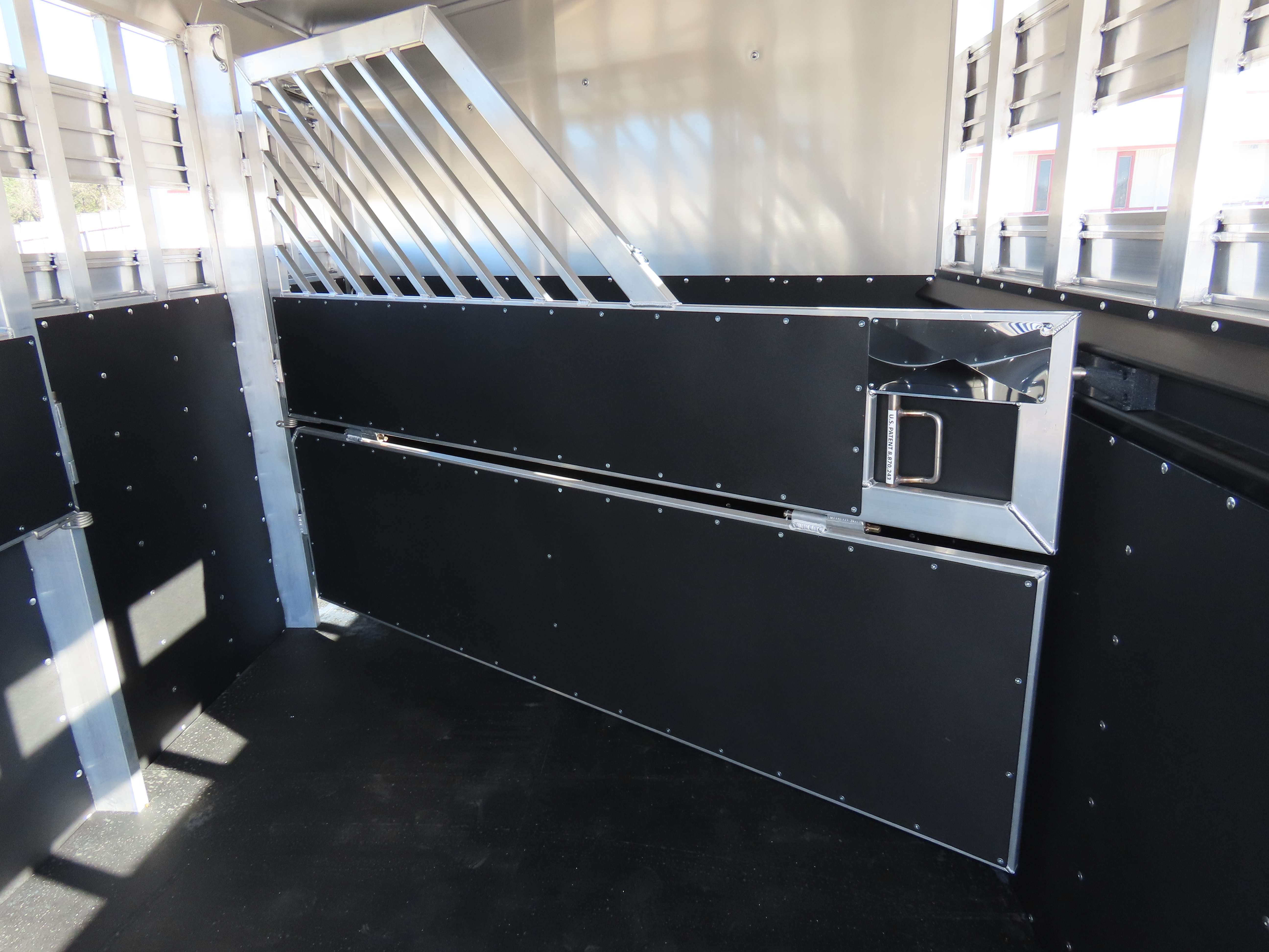 Twister 5 Horse 24' Stock Combo — photo 22