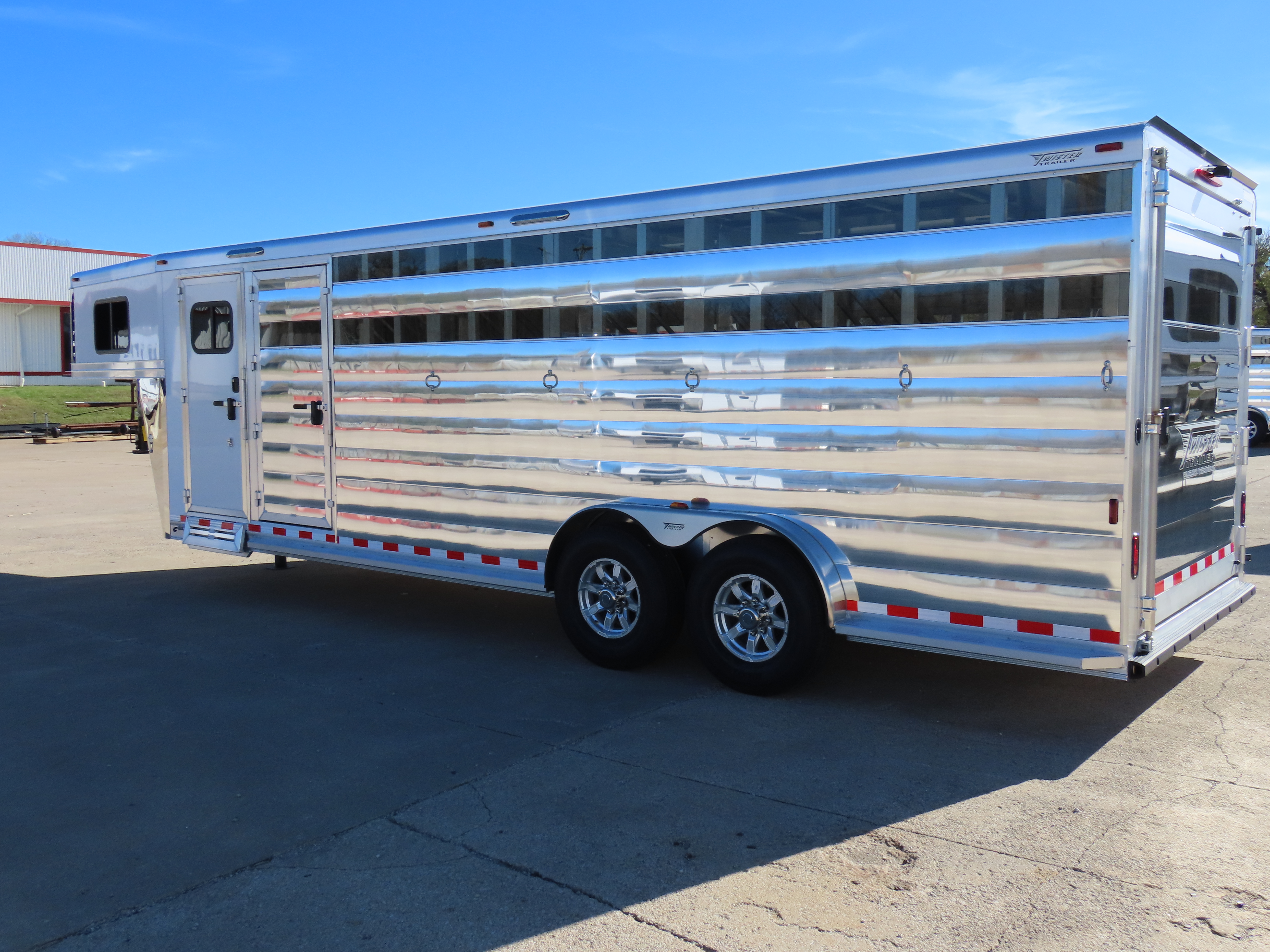 Twister 5 Horse 24' Stock Combo — photo 45
