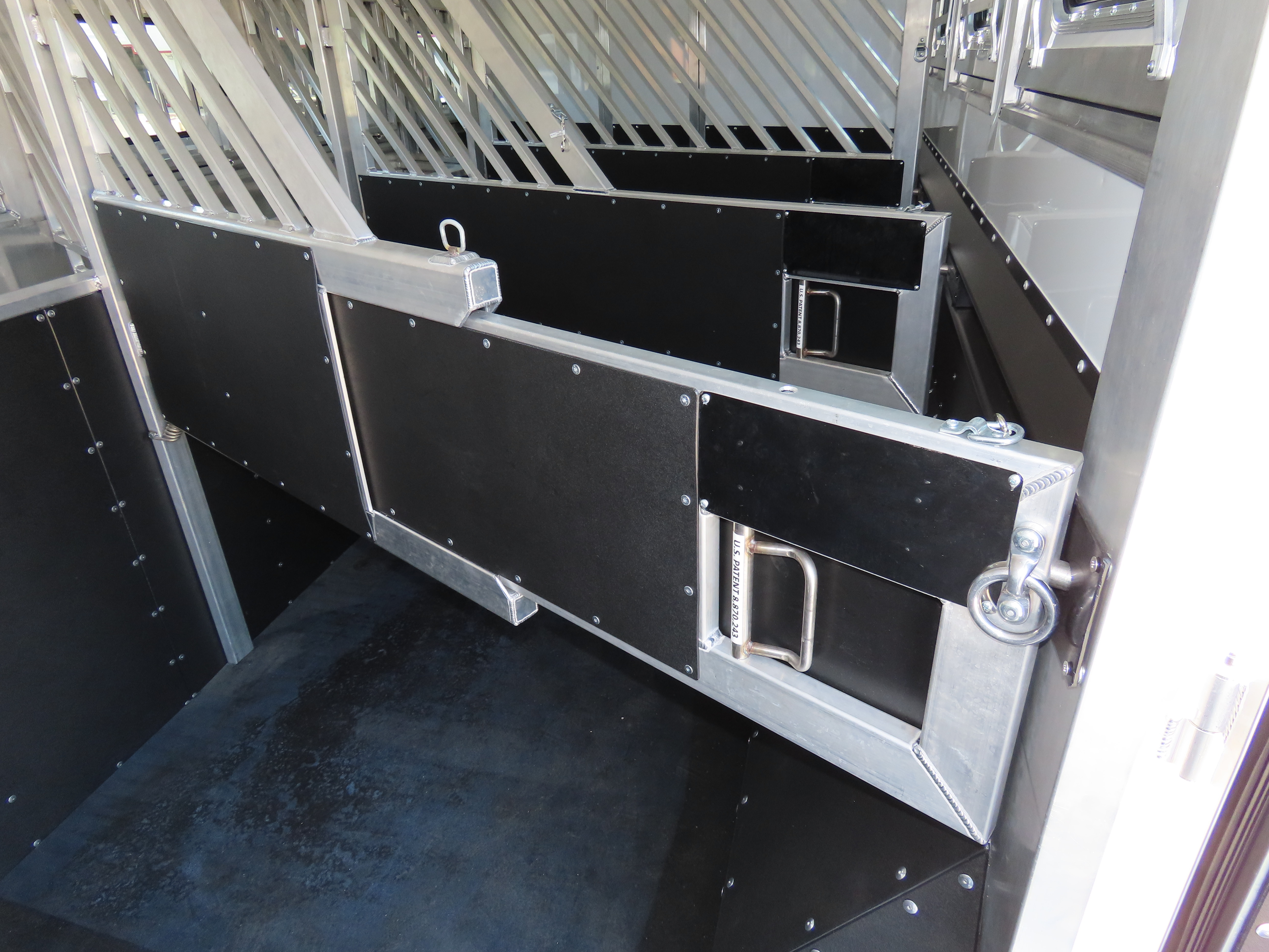 2025 Twister 4 Horse 17' Shortwall Side Load Loft Trailer With Outlaw LQ S540 — photo 10