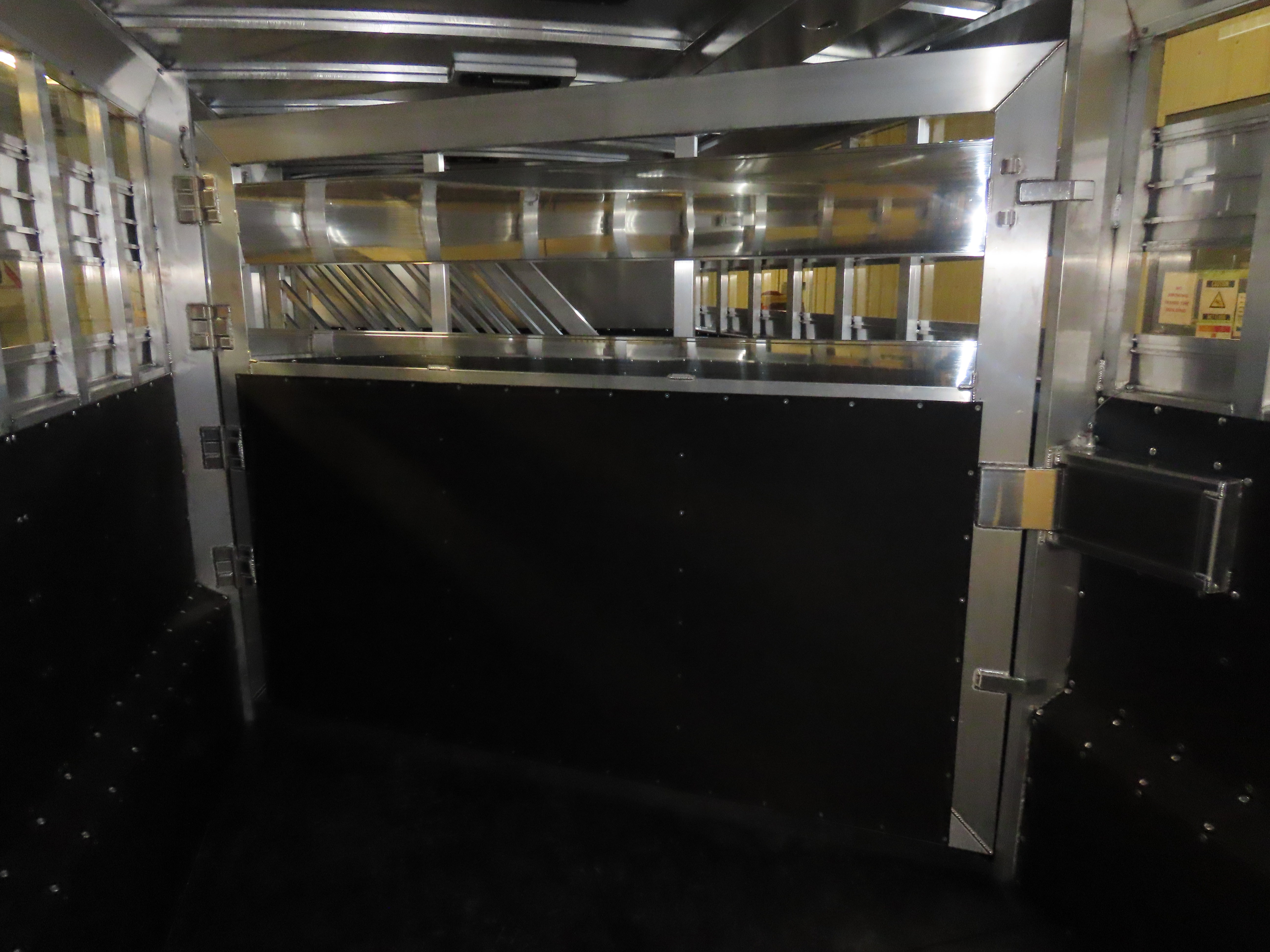 Twister 4 Horse 28' Stock Combo — photo 20