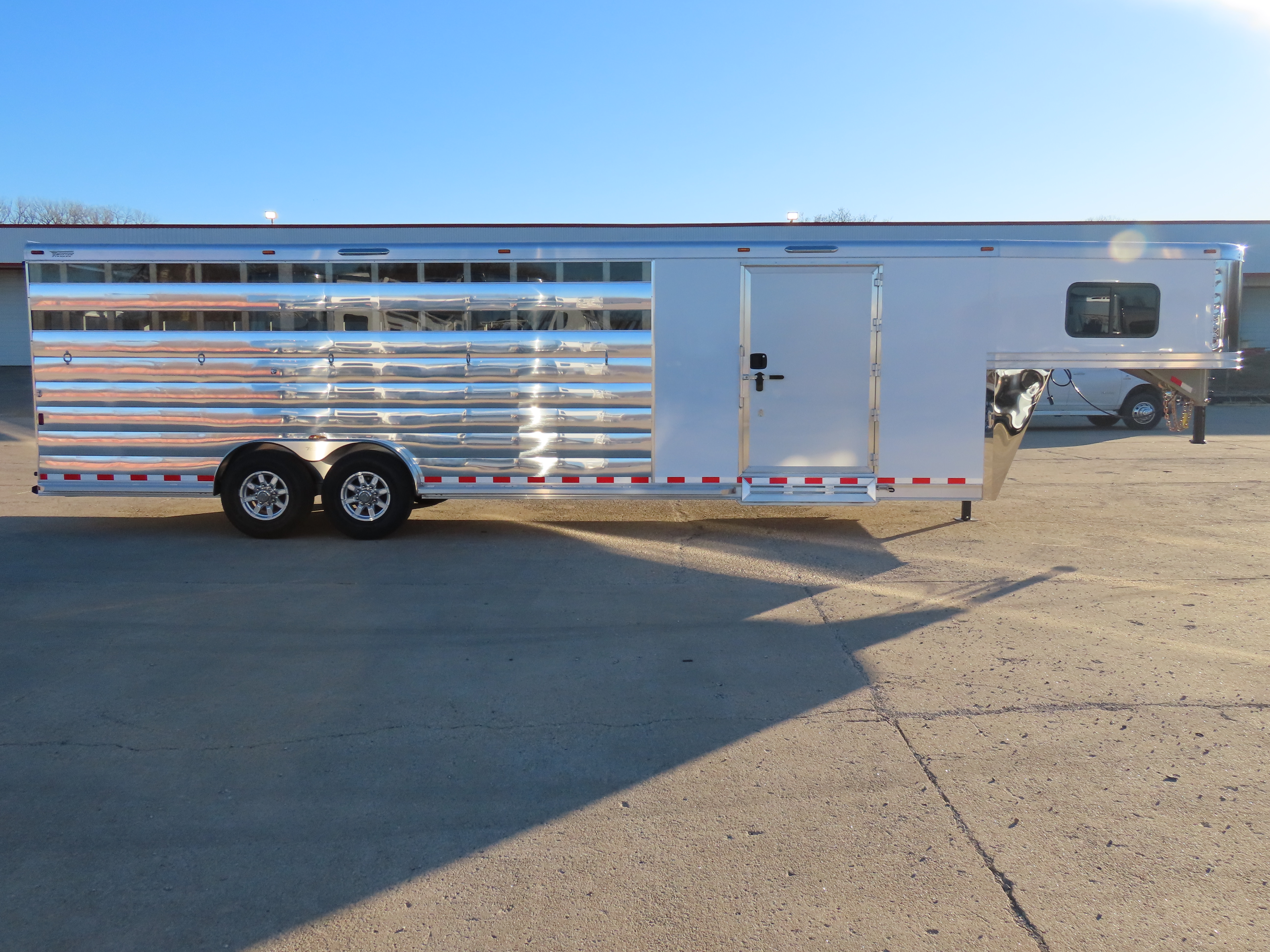 Twister 4 Horse 28' Stock Combo