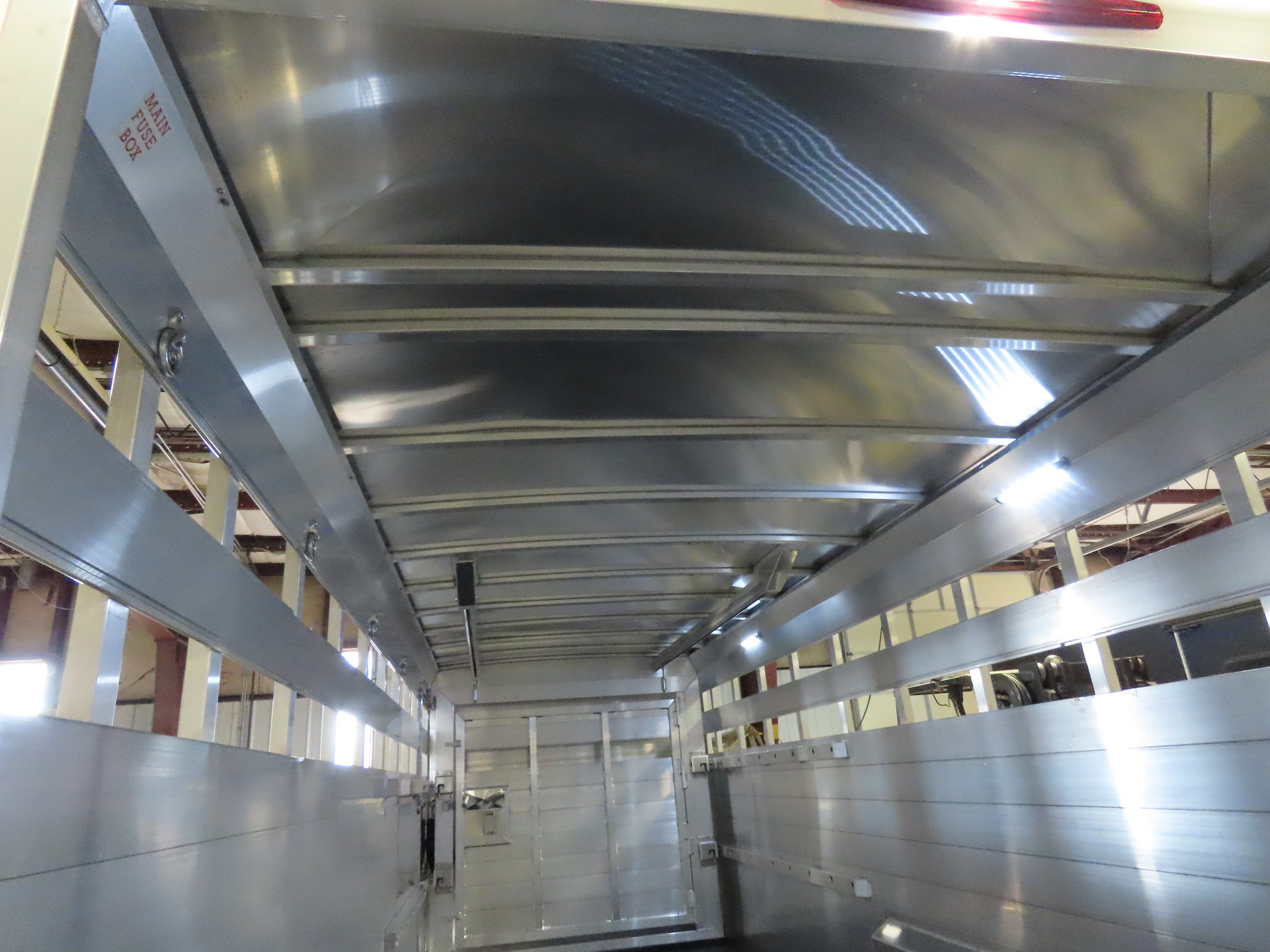 Twister 25' Bull Tough Stock Trailer — photo 50