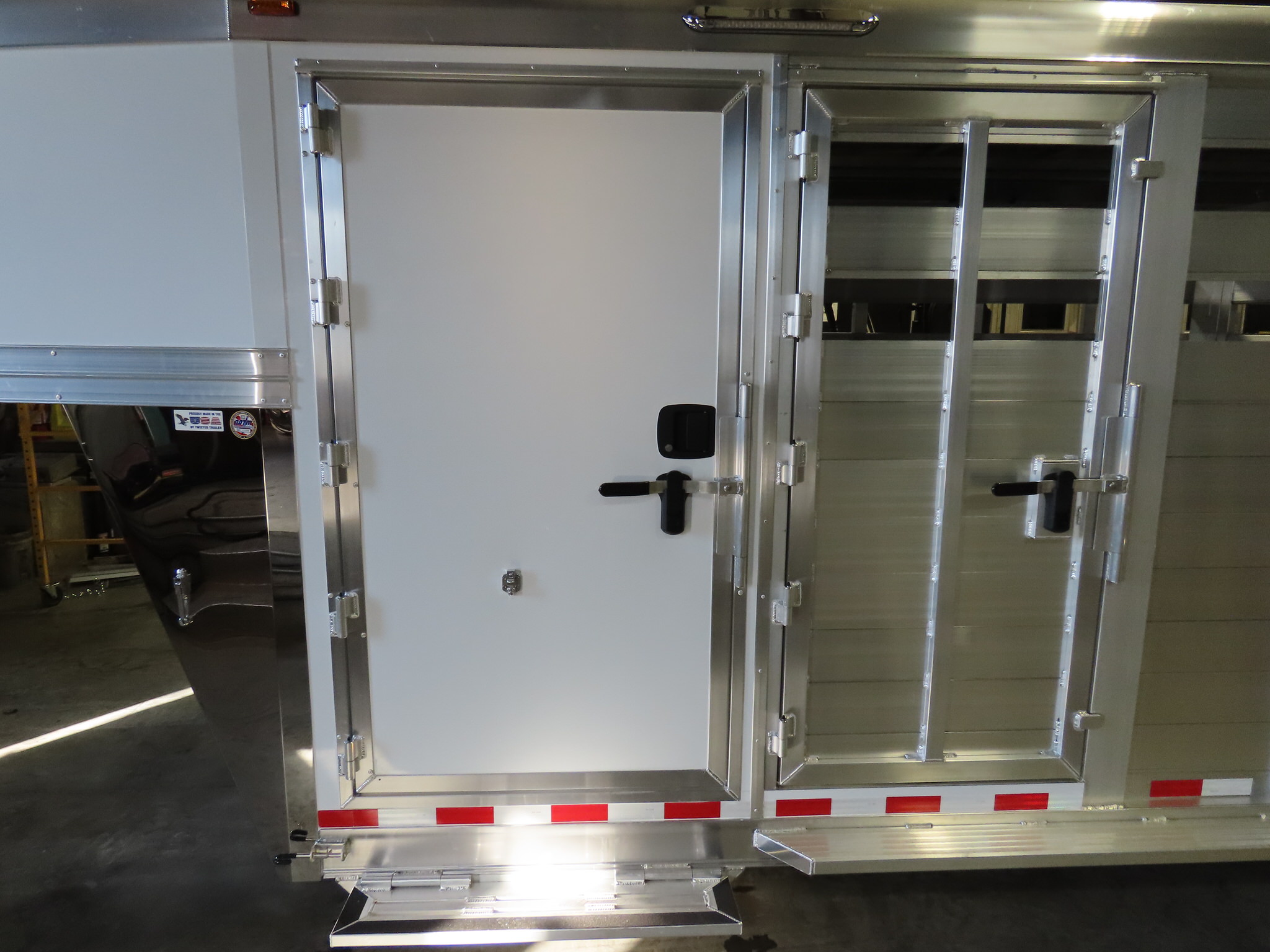 Twister 25' Bull Tough Stock Trailer — photo 12