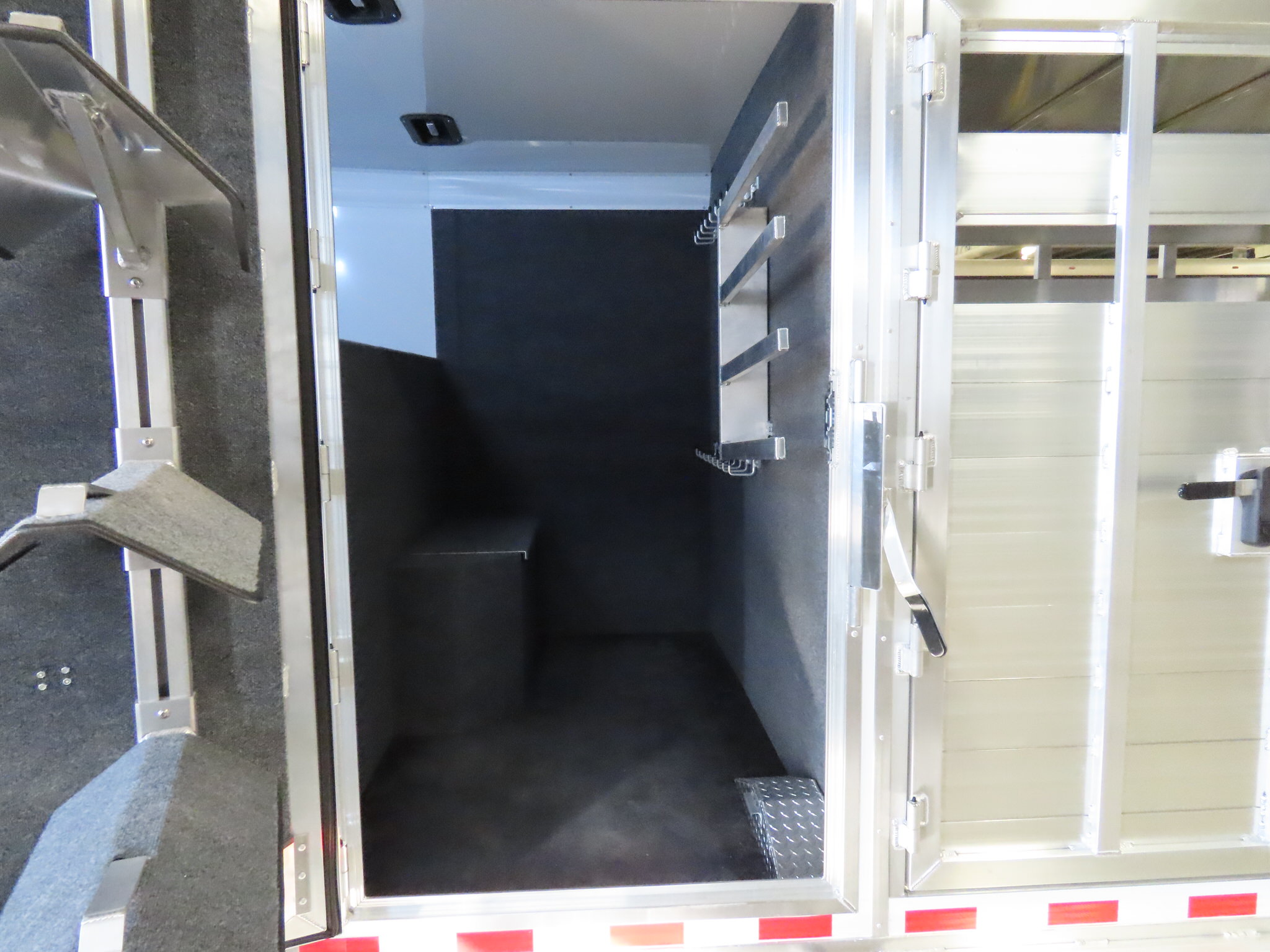 Twister 25' Bull Tough Stock Trailer — photo 13