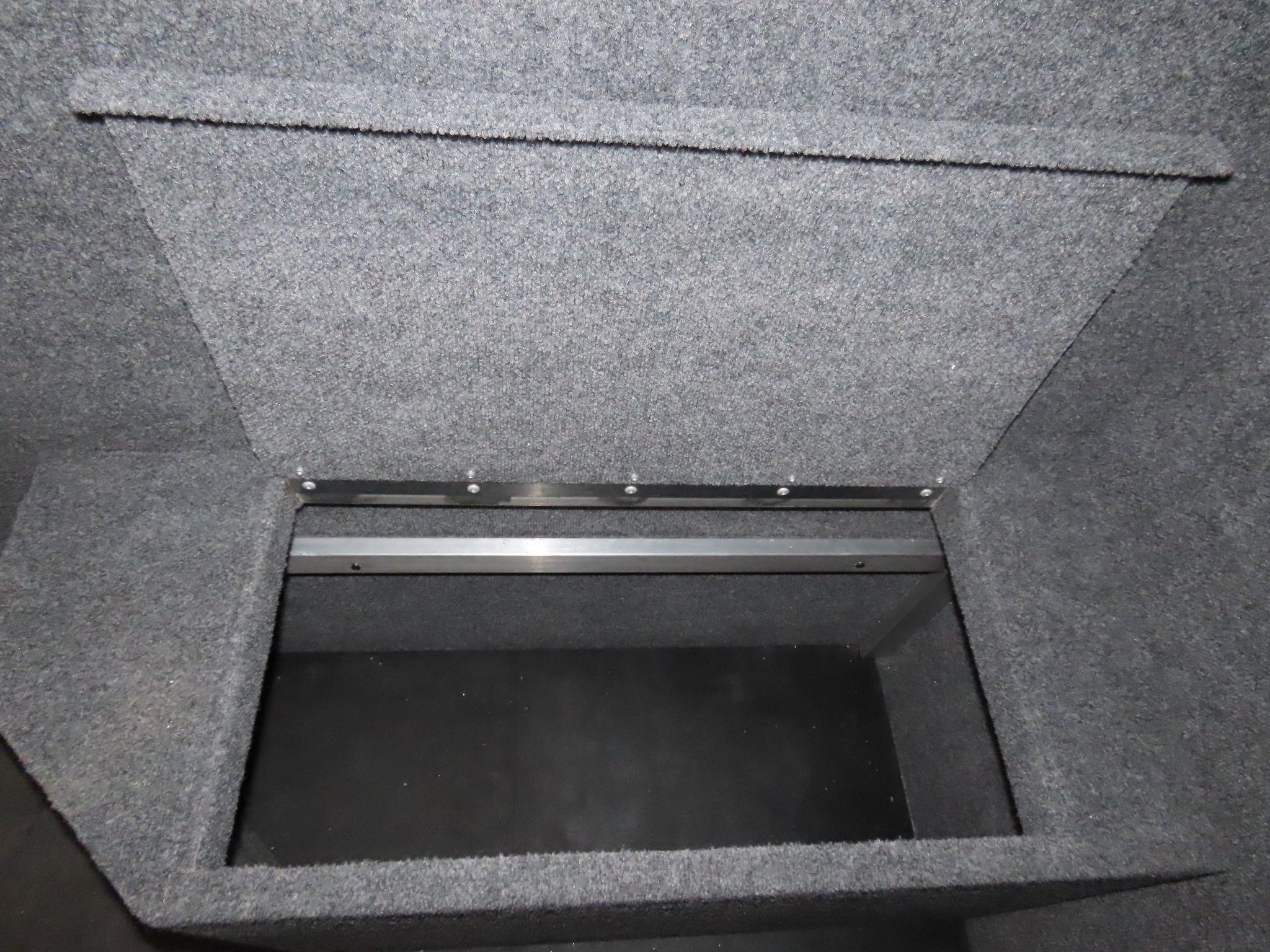 Twister 25' Bull Tough Stock Trailer — photo 15